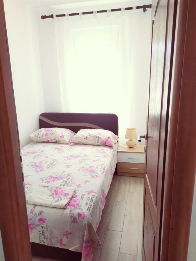 Stan U Centru Sutomora Apartment ซูโตมอเร ภายนอก รูปภาพ