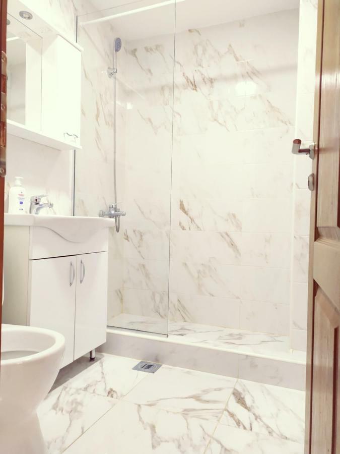Stan U Centru Sutomora Apartment ซูโตมอเร ภายนอก รูปภาพ